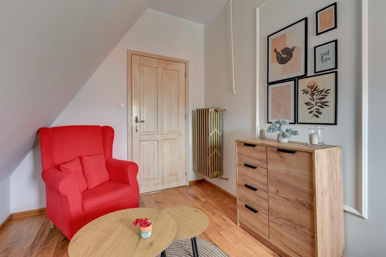 Dom & House - Apartments Old Town Ogarna Гданск Екстериор снимка