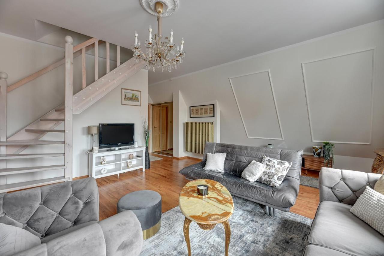 Dom & House - Apartments Old Town Ogarna Гданск Екстериор снимка