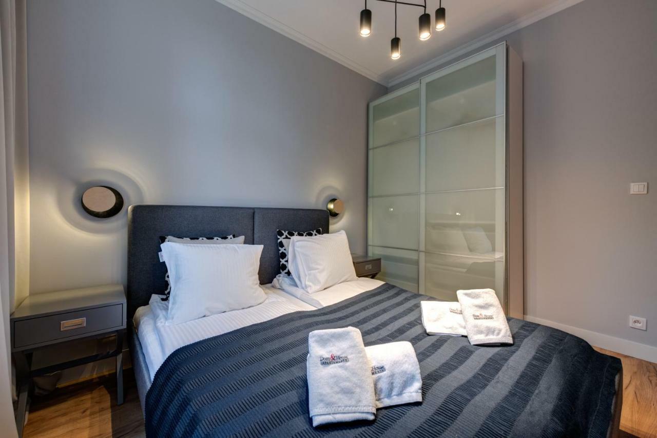 Dom & House - Apartments Old Town Ogarna Гданск Екстериор снимка