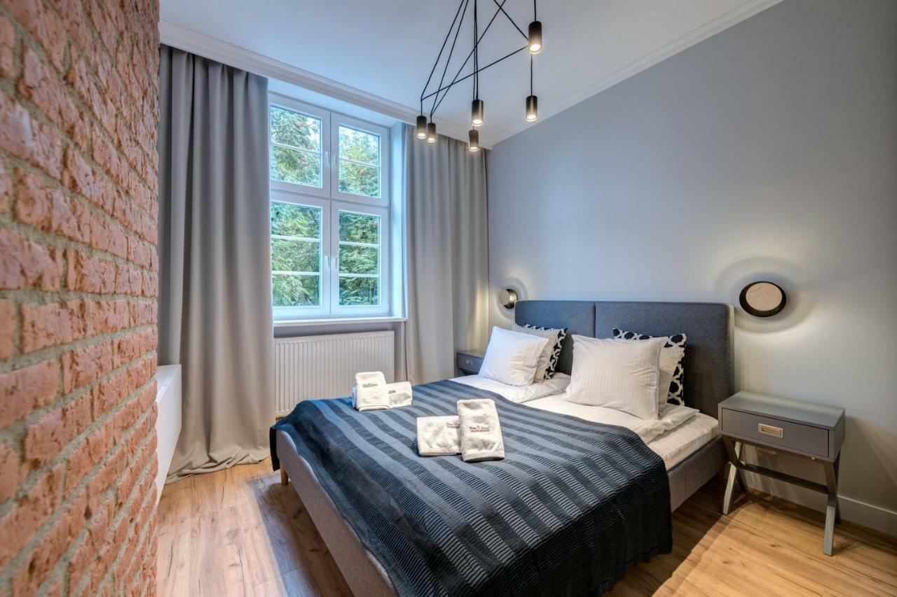 Dom & House - Apartments Old Town Ogarna Гданск Екстериор снимка