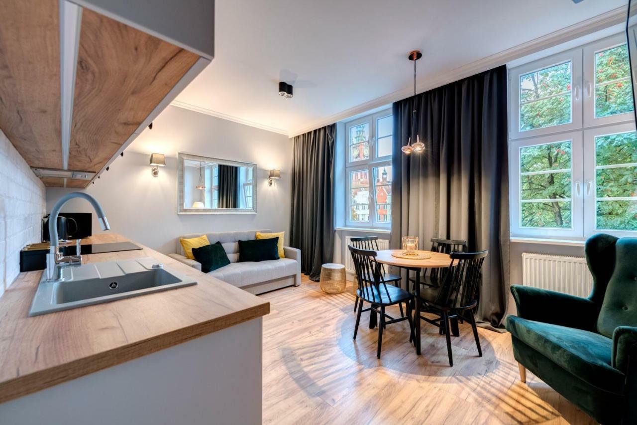 Dom & House - Apartments Old Town Ogarna Гданск Екстериор снимка
