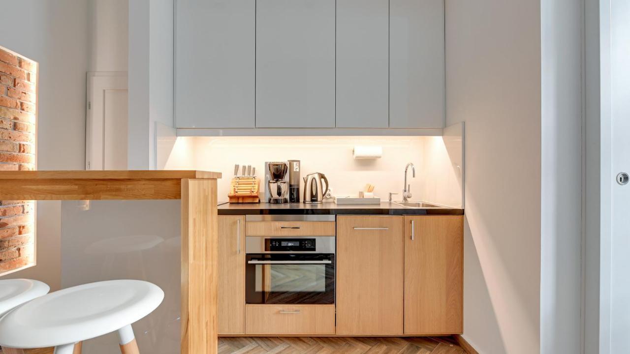 Dom & House - Apartments Old Town Ogarna Гданск Екстериор снимка